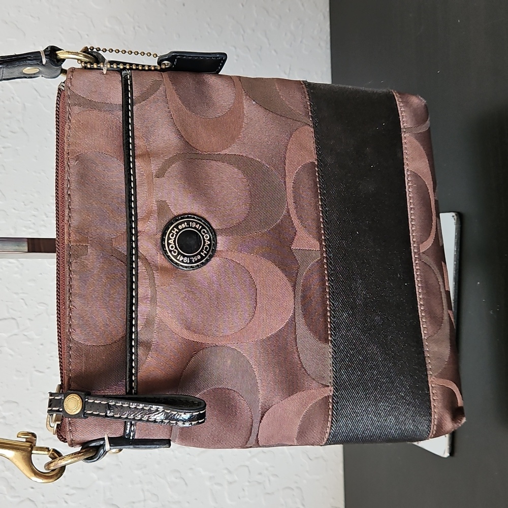 Coach Signature Lurex Stripe Swing pack